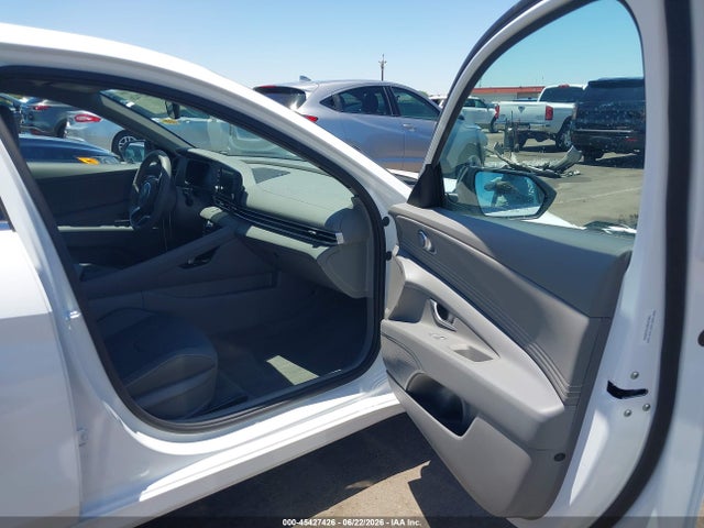 2026 Hyundai ELANTRA SEL SPORT PREMIUM — фото 5