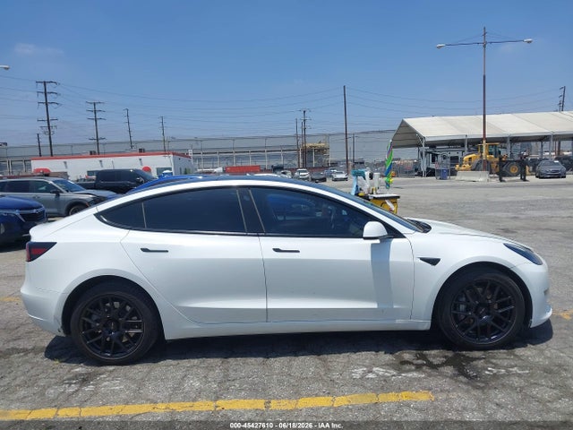 2023 Tesla MODEL 3 REAR-WHEEL DRIVE thumbnail 14