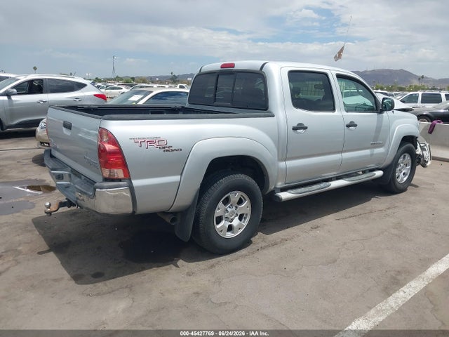2005 Toyota TACOMA PRERUNNER V6 photo 4