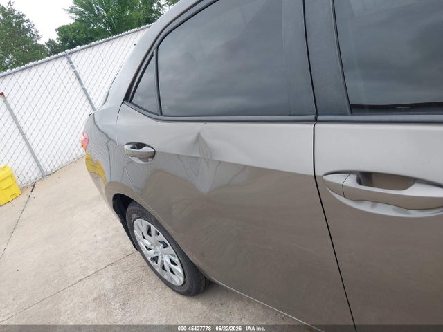 2018 TOYOTA COROLLA LE 17