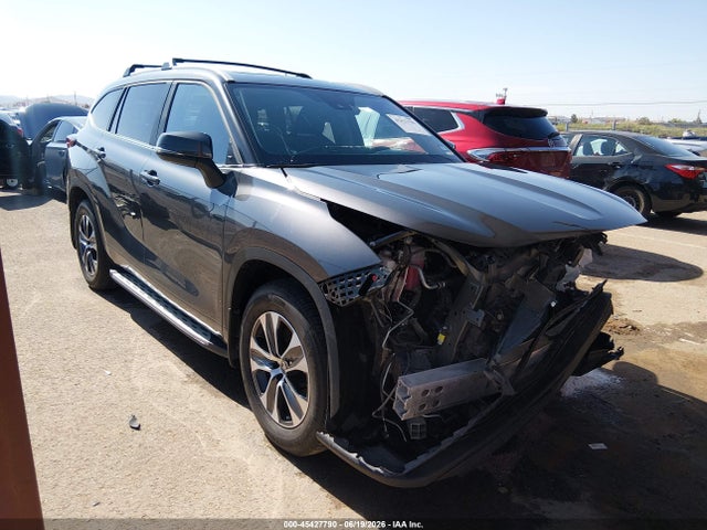 2025 TOYOTA HIGHLANDE XLE