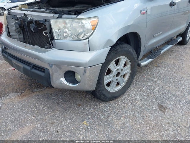صورة مصغرة 6 لـ 2011 Toyota TUNDRA GRADE 5.7L V8