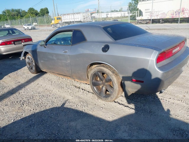صورة 3 لـ 2014 Dodge CHALLENGER SXT