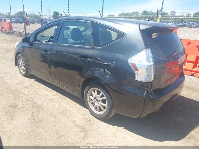 2015 Toyota PRIUS V TWO photo 3