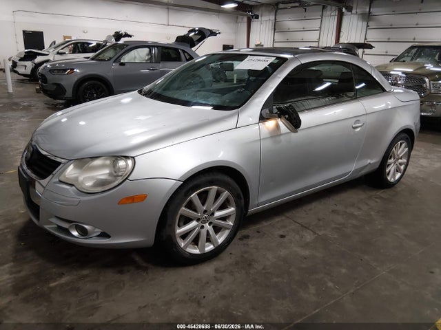 2008 Volkswagen EOS KOMFORT photo 2