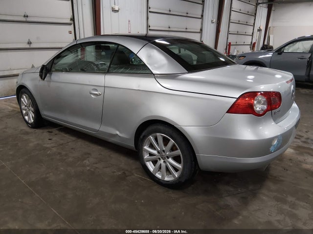 2008 Volkswagen EOS KOMFORT photo 3