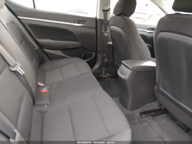 صورة 8 لـ 2020 Hyundai ELANTRA SEL
