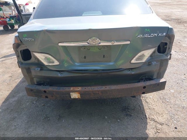 2001 Toyota AVALON XLS 照片 6