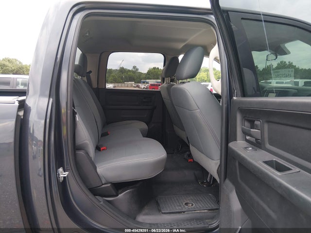2018 RAM 1500 照片 8