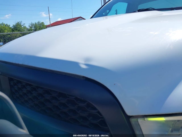 صورة مصغرة 13 لـ 2016 RAM 1500 TRADESMAN