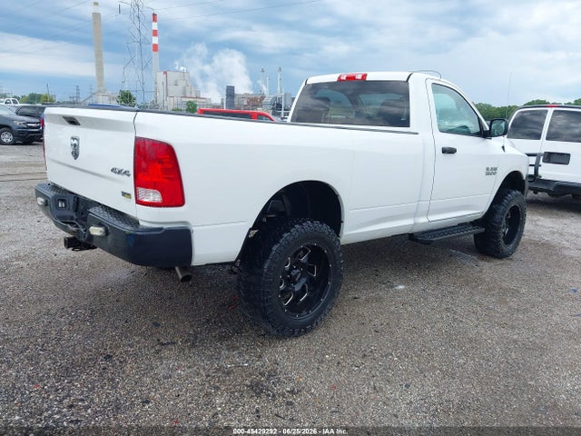 2016 RAM 1500 TRADESMAN — фото 4