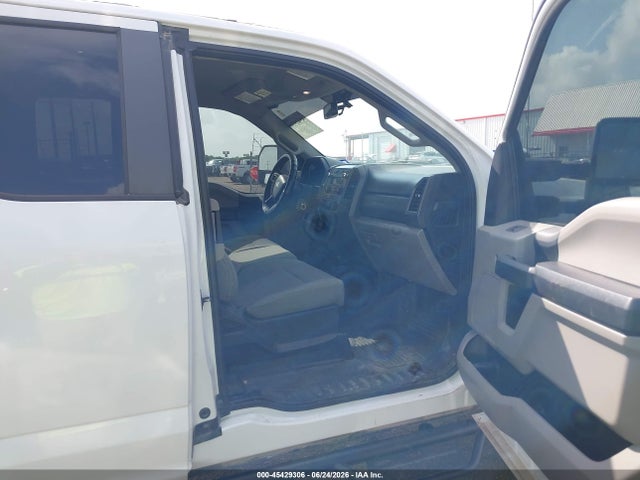 صورة 5 لـ 2017 FORD F-250 XL