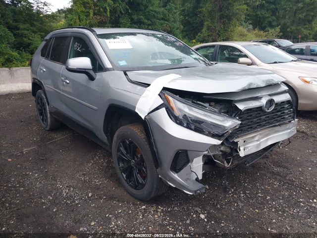 2022 TOYOTA RAV4 SE