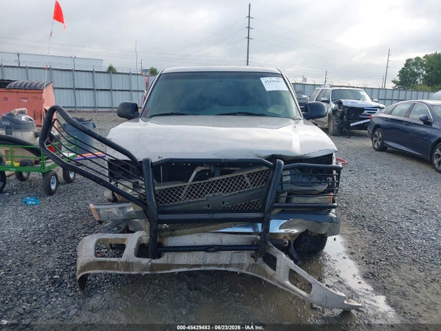صورة مصغرة 13 لـ 2005 Chevrolet SILVERADO 1500 LS
