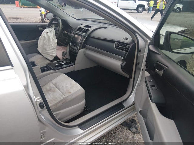 صورة 5 لـ 2014 Toyota CAMRY LE