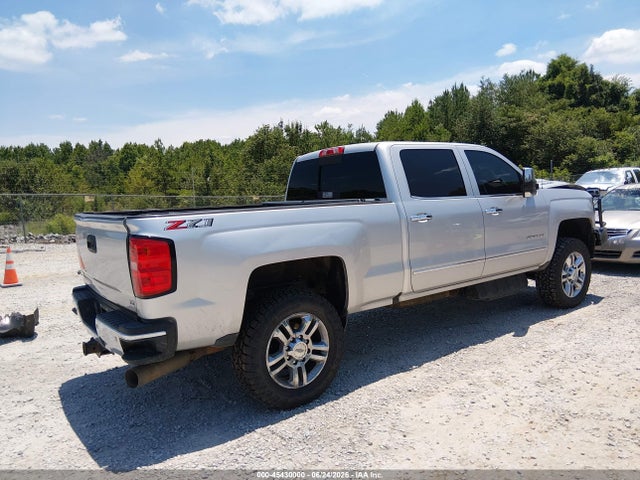 2018 Chevrolet SILVERADO 2500HD LTZ 照片 4