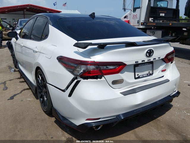 2022 Toyota CAMRY TRD photo 3