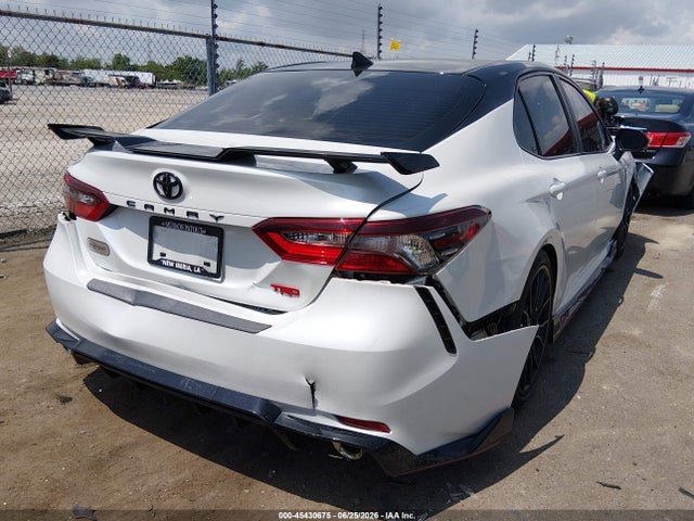 2022 Toyota CAMRY TRD photo 4