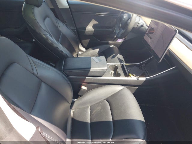 صورة 5 لـ 2020 Tesla MODEL 3 LONG RANGE DUAL MOTOR ALL-WHEEL DRIVE