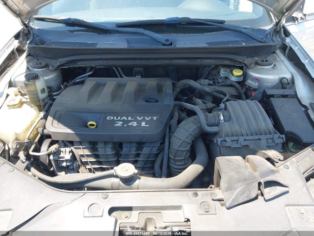 2012 Chrysler 200 TOURING — фото 10