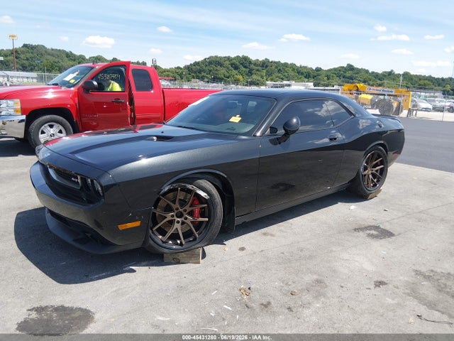 2009 Dodge CHALLENGER SRT8 photo 2