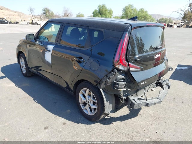 صورة 3 لـ 2023 KIA SOUL LX