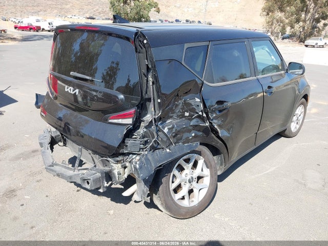 صورة 4 لـ 2023 KIA SOUL LX