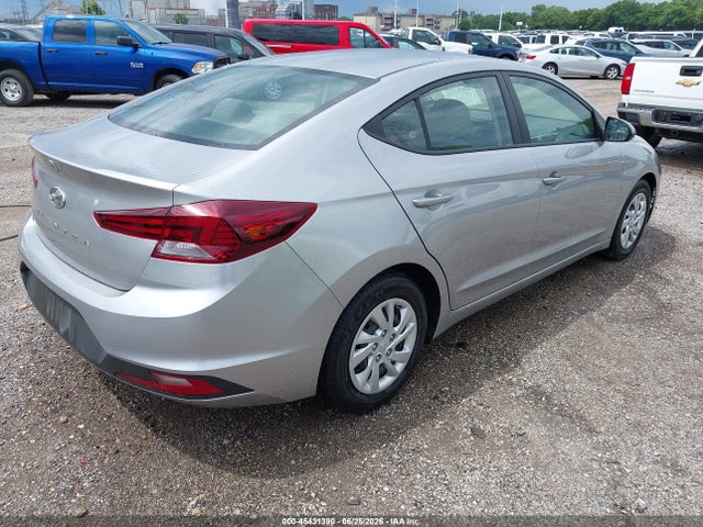 صورة 4 لـ 2020 Hyundai ELANTRA SE