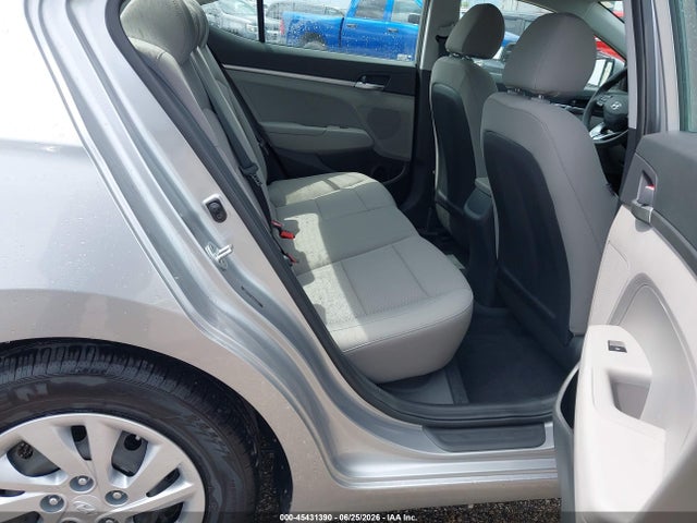 صورة 8 لـ 2020 Hyundai ELANTRA SE