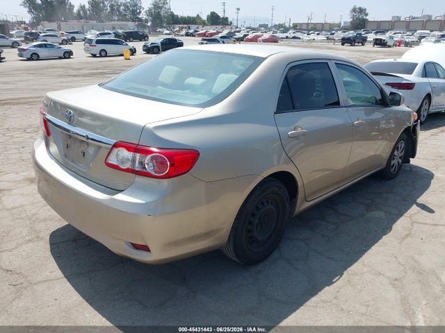 2013 Toyota COROLLA L 照片 4