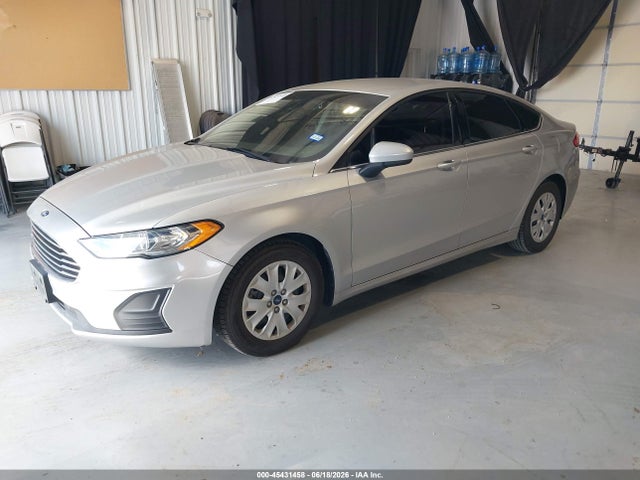 2019 FORD FUSION S — фото 2