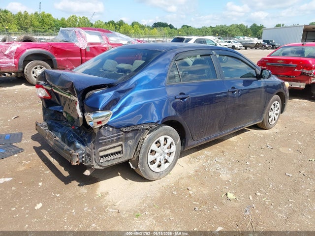 2011 Toyota COROLLA LE photo 4