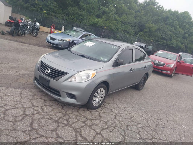 2013 Nissan VERSA 1.6 S — фото 2
