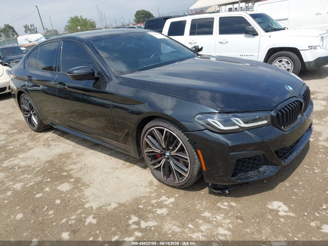 صورة 1 لـ 2023 BMW 540 I