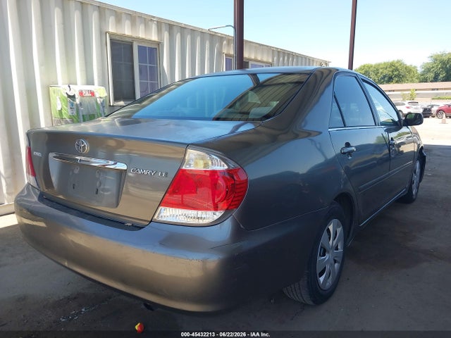2006 Toyota CAMRY LE photo 4