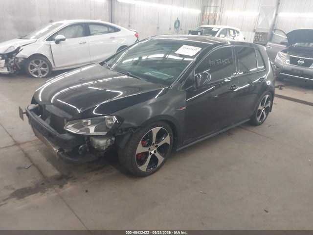 صورة 2 لـ 2017 Volkswagen GOLF GTI S 4-DOOR