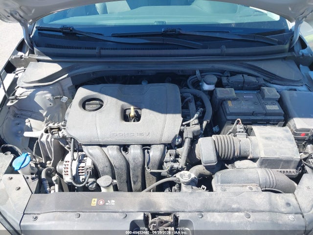 صورة 10 لـ 2020 Hyundai ELANTRA SE