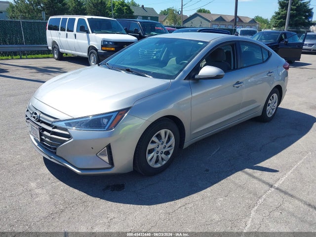 2020 Hyundai ELANTRA SE photo 2