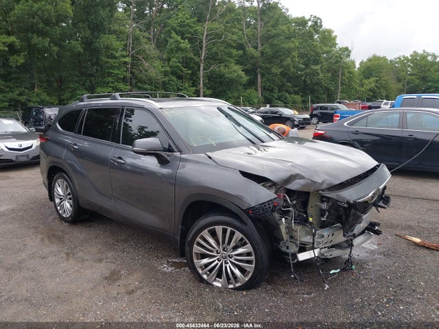 2023 TOYOTA HIGHLANDE PLATINUM