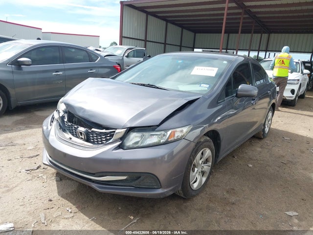 2015 Honda CIVIC LX — фото 2