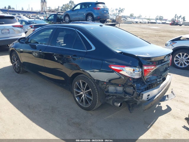 2017 Toyota CAMRY XSE V6 photo 3