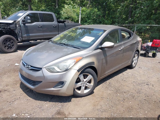 2011 Hyundai ELANTRA GLS 照片 2