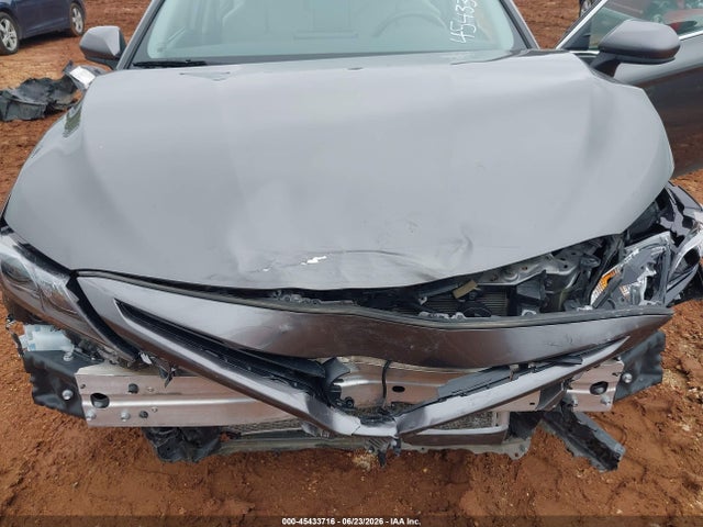 2021 TOYOTA CAMRY SE 10