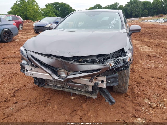 2021 TOYOTA CAMRY SE 6