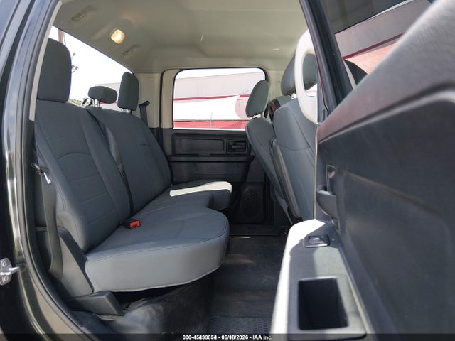 صورة 8 لـ 2018 RAM 1500