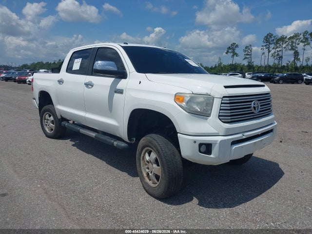 2017 Toyota TUNDRA PLATINUM 5.7L V8 照片 1