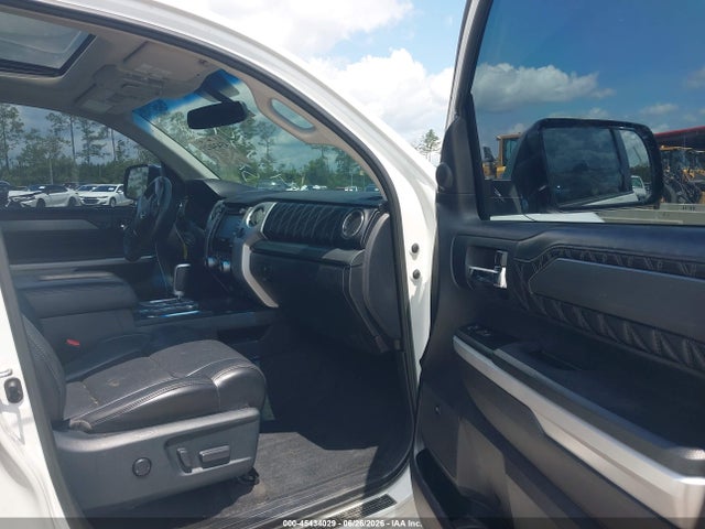 2017 Toyota TUNDRA PLATINUM 5.7L V8 照片 5