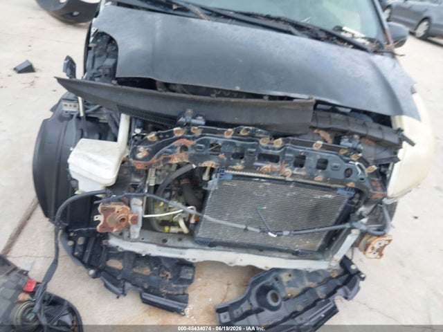 2010 Toyota YARIS thumbnail 14