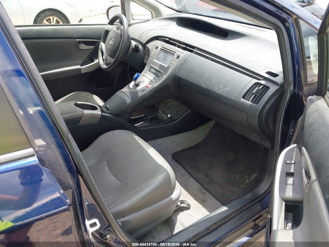 2012 Toyota PRIUS TWO photo 5