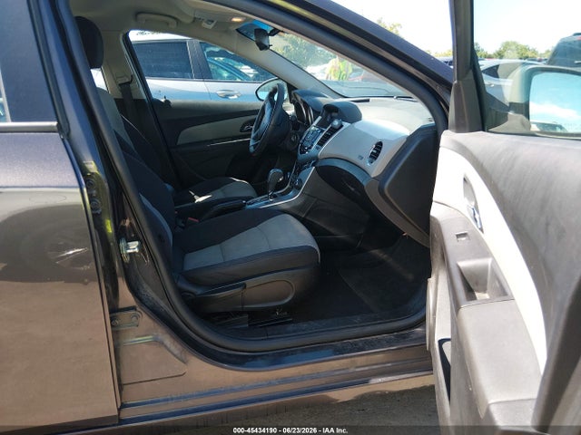 صورة 5 لـ 2014 Chevrolet CRUZE LS AUTO